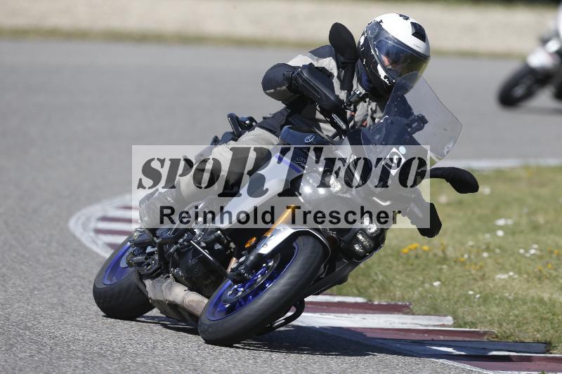 /07 09.04.2026 Cornu Master School ADR/Gruppe blau/9